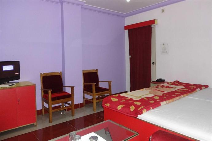 Hotel Tribhuvan Ранчи Екстериор снимка