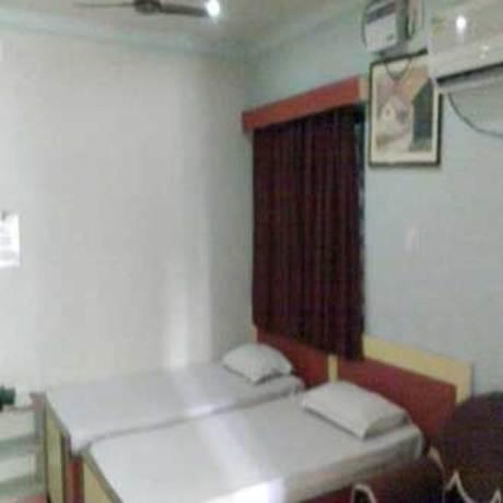 Hotel Tribhuvan Ранчи Екстериор снимка